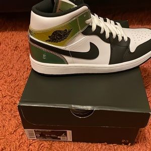 Air Jorden 1 Mid Size